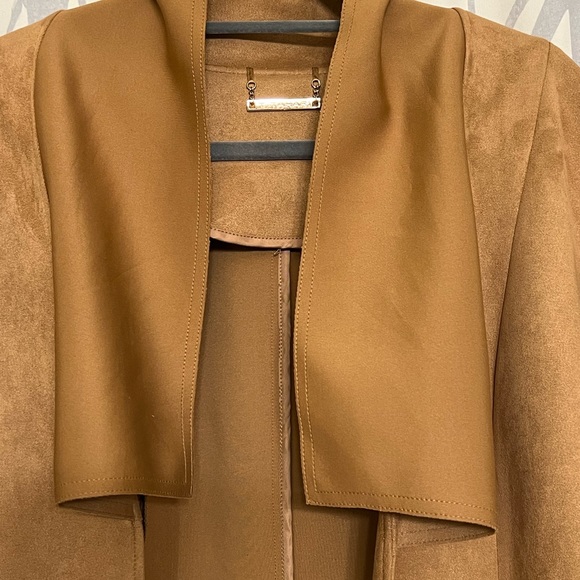 NWT T Tahari Women’s Coat - Picture 4 of 8